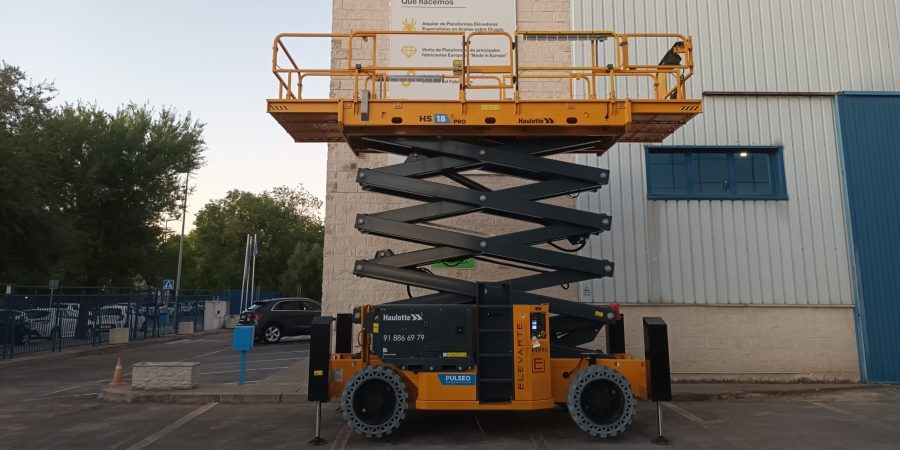 Plataforma elevadora Tijera Híbrida 18 metros